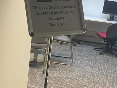 Auckland University Removes ‘Segregation’ Sign