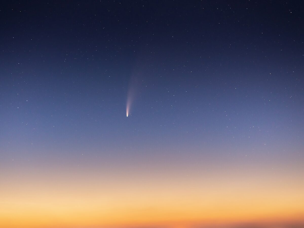 Comets – An Old and Familiar Tale