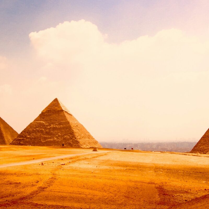 Pyramids and the Fall of a Kingdom